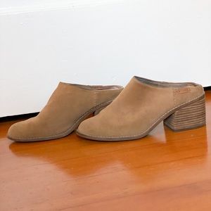 Toms suede booties woman’s size 7